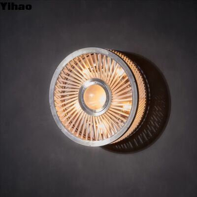 comprar Sconce de parede moderna com 2700K luz branca quente e corpo de ferro para iluminação ao lado da cama do hotel personalizável fabricação em linha