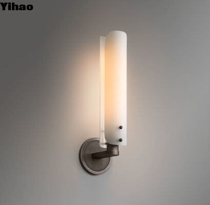 comprar Lâmpada de parede de latão moderna de Yihao 3500K Sconce LED branco quente para sala de estar Luz de parede decorativa fabricação em linha