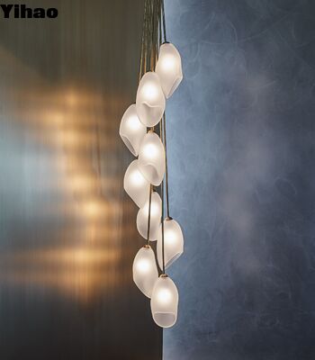 Corpo de latão Corpo de latão Ajustável de altura Lâmpada de pingente com 2700K LED branco quente para sala de estar moderna